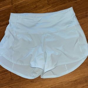Lululemon powder blue, speed up high-rise lined short 4”